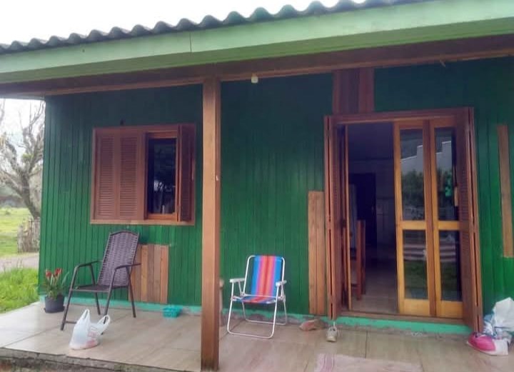 CASA DE MADEIRA NOBRE